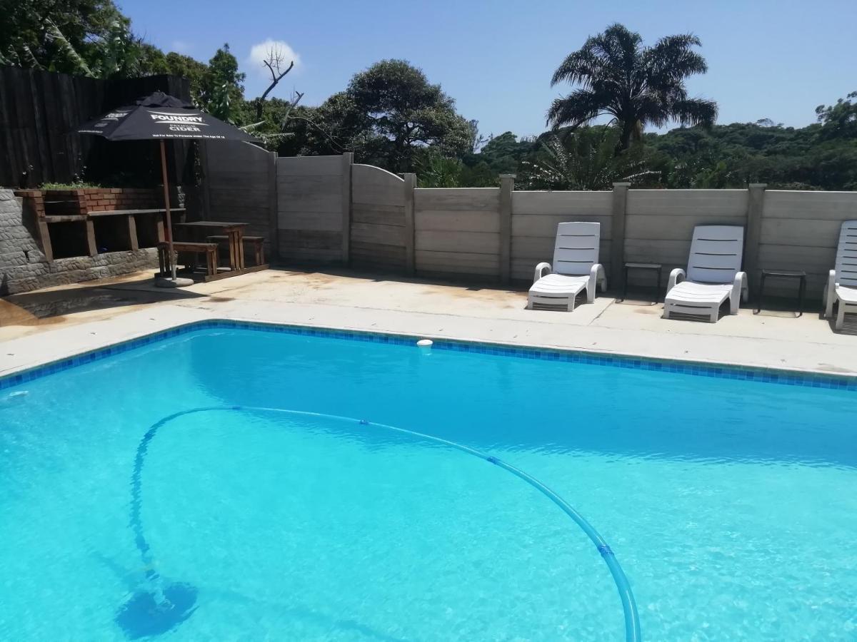 Poolside Guest House Port Shepstone Exterior foto