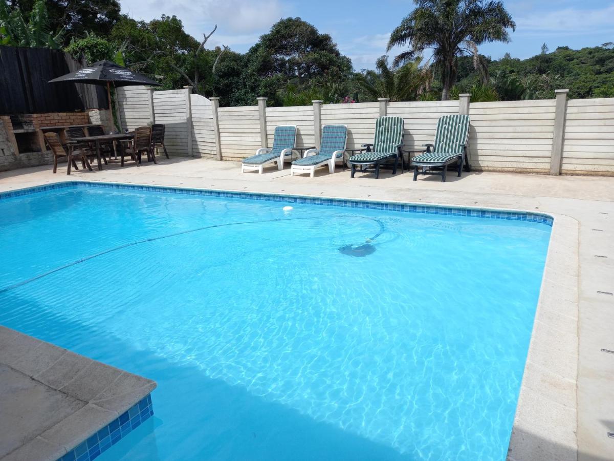 Poolside Guest House Port Shepstone Exterior foto