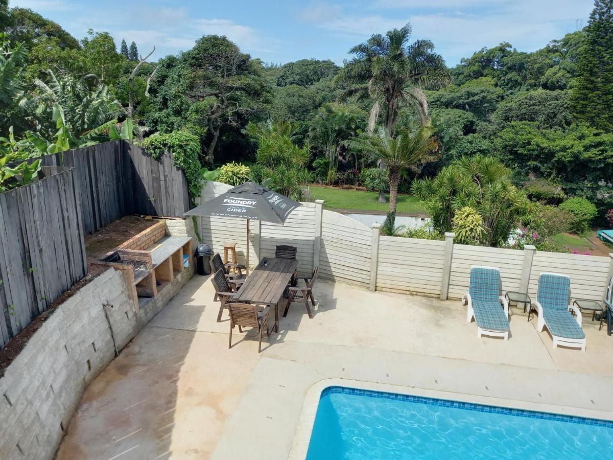 Poolside Guest House Port Shepstone Exterior foto